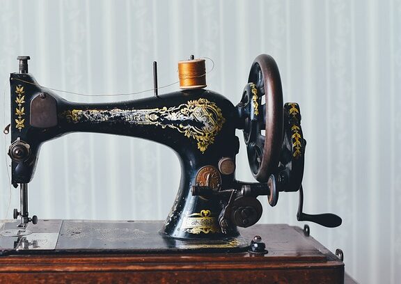 Déjate llevar por la nostalgia con la decoración retro para hostelería